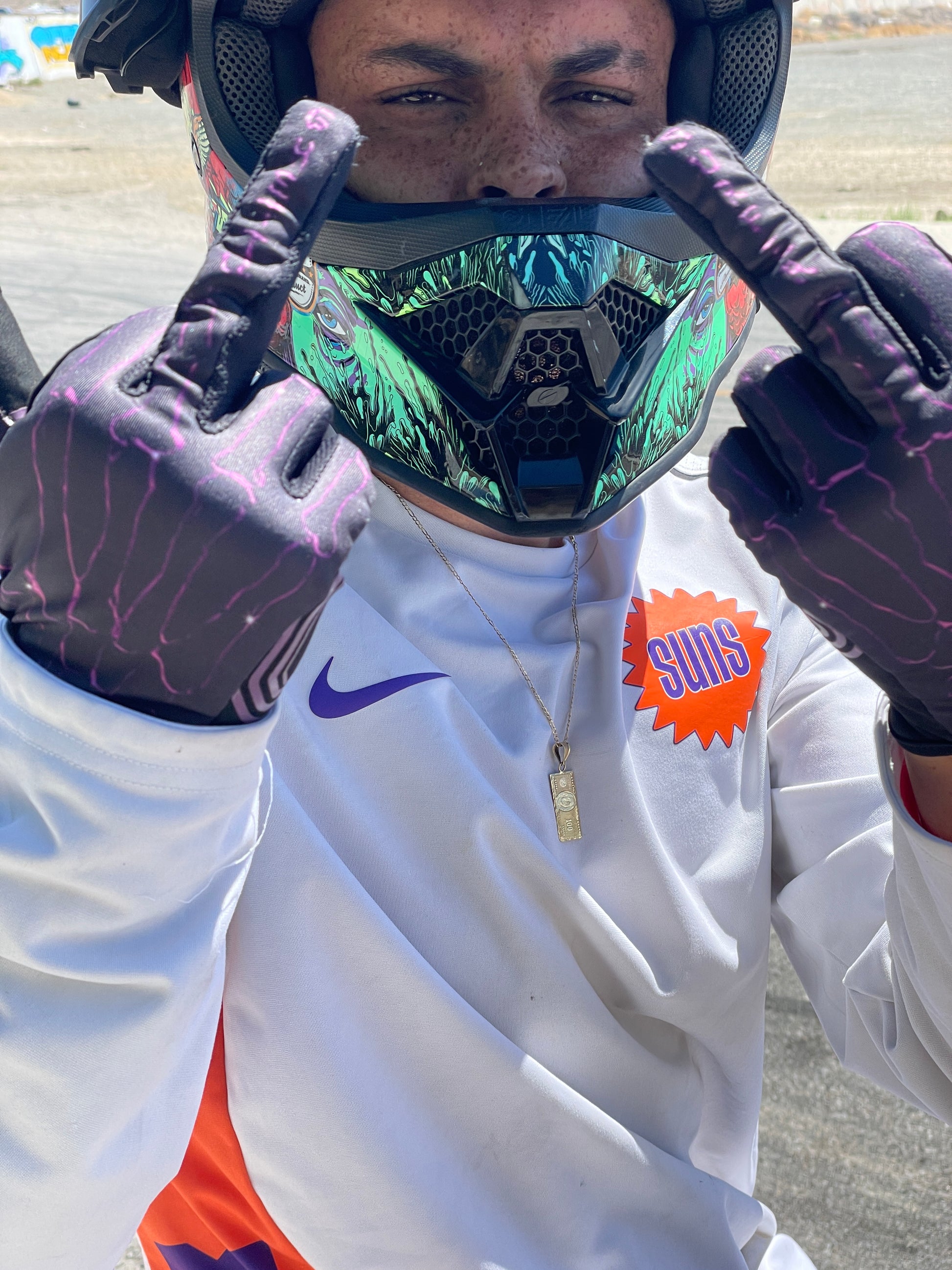 Purple Calcium Gloves