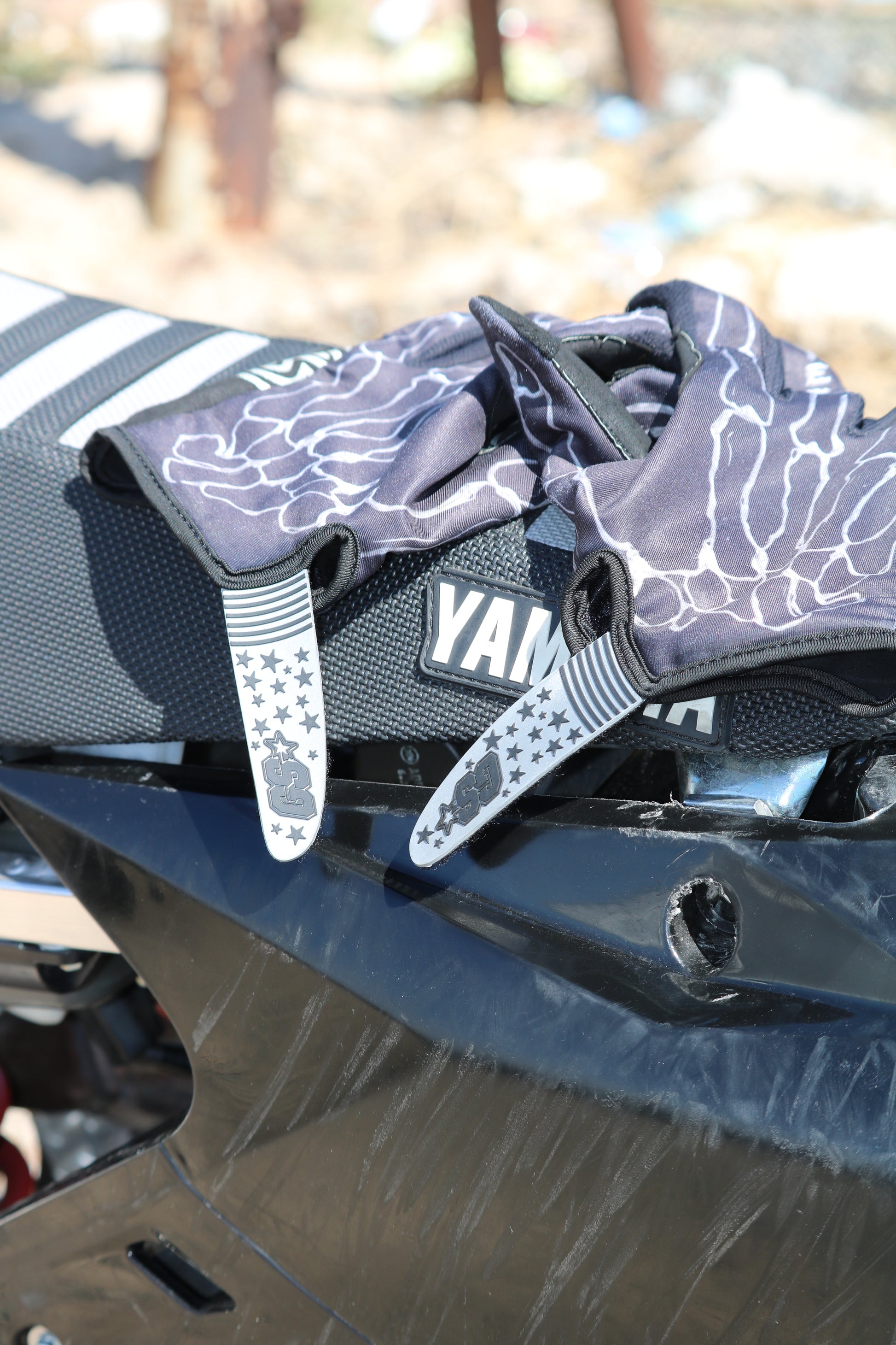 Chrome Bones Gloves
